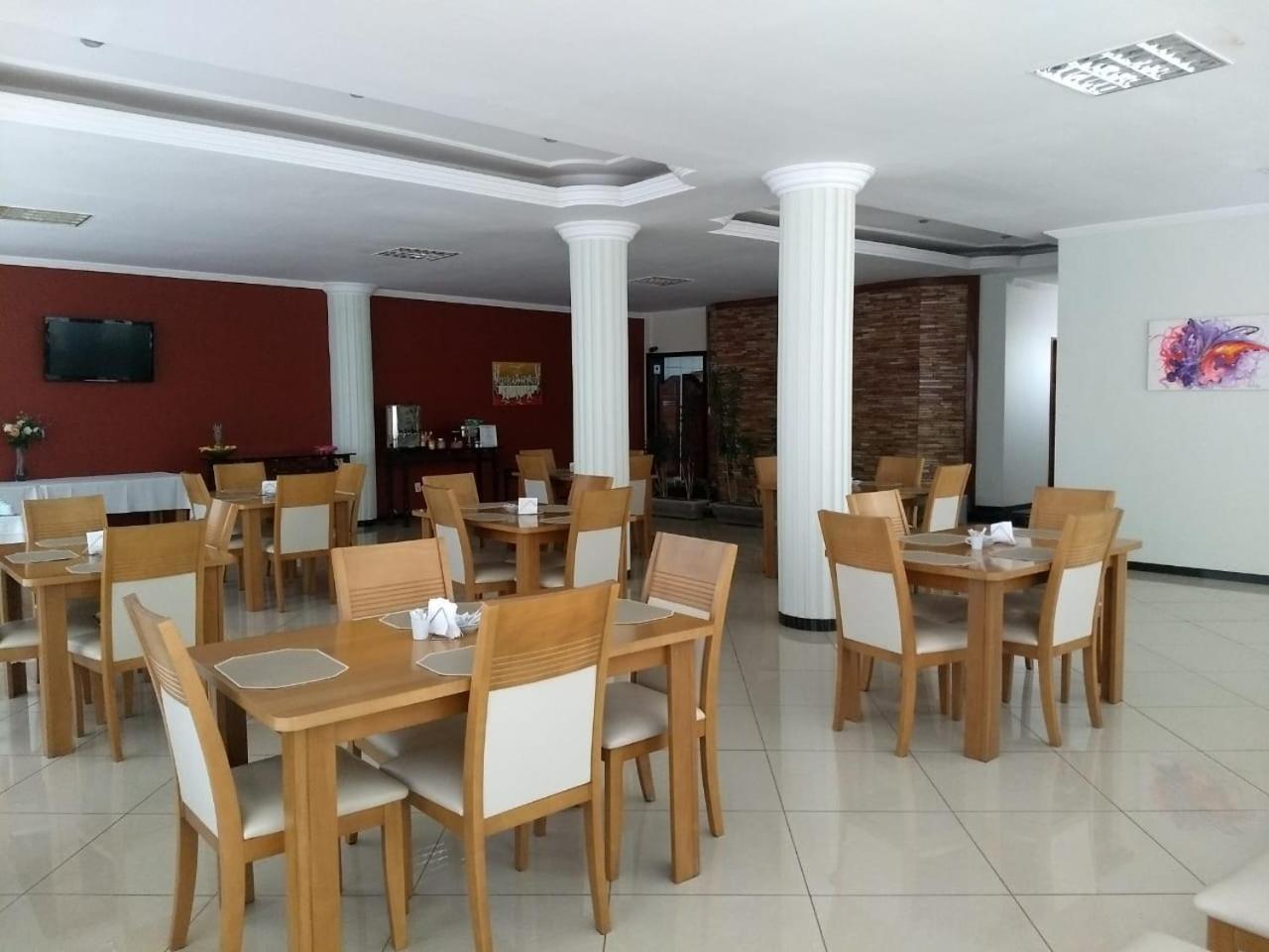 Athens Palace Hotel Santa Bárbara Dış mekan fotoğraf